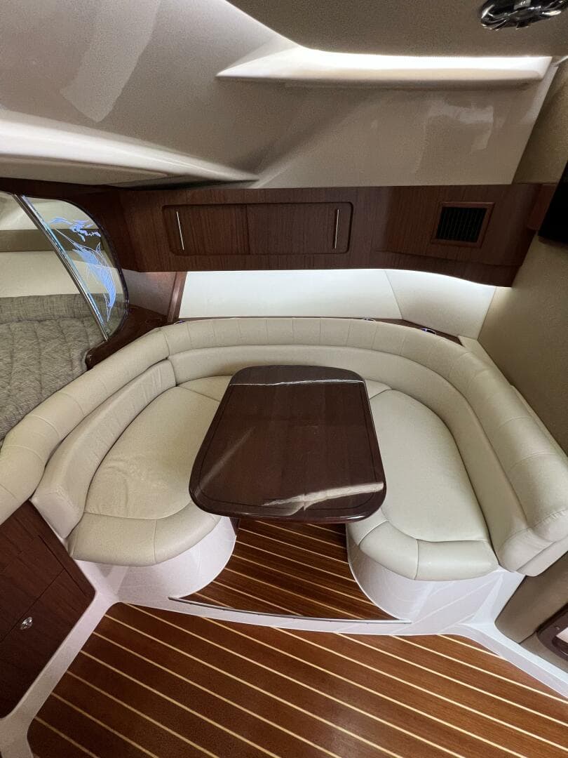 2018 Grady-White 370 Express — photo 8