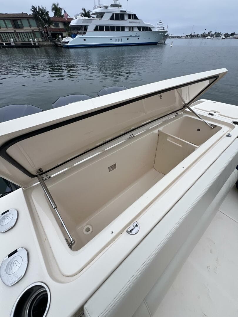 2018 Grady-White 370 Express — photo 19