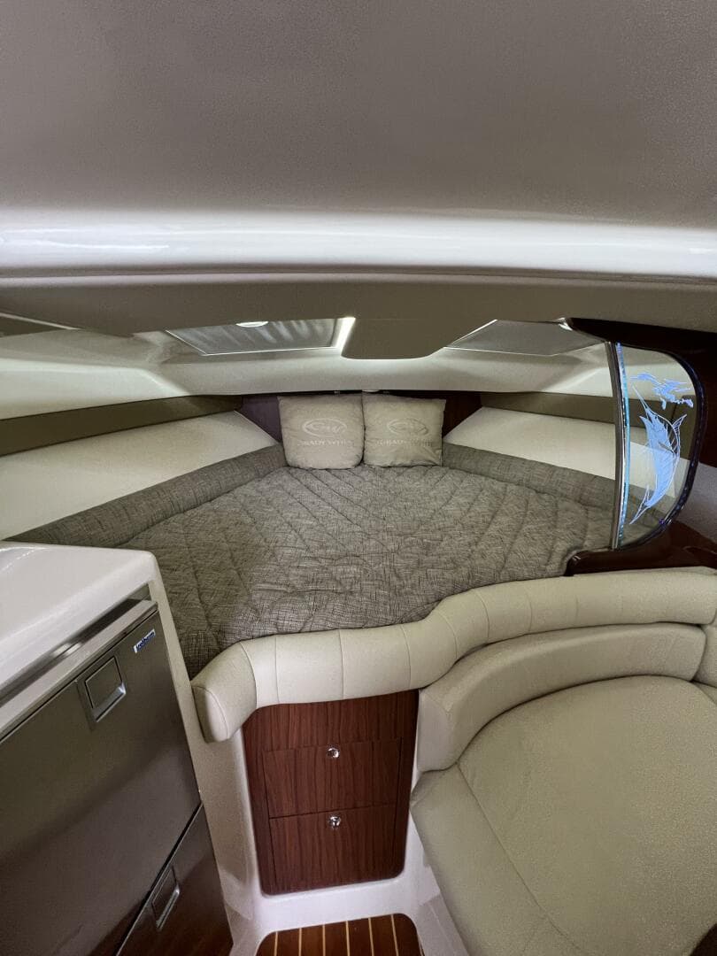 2018 Grady-White 370 Express — photo 7