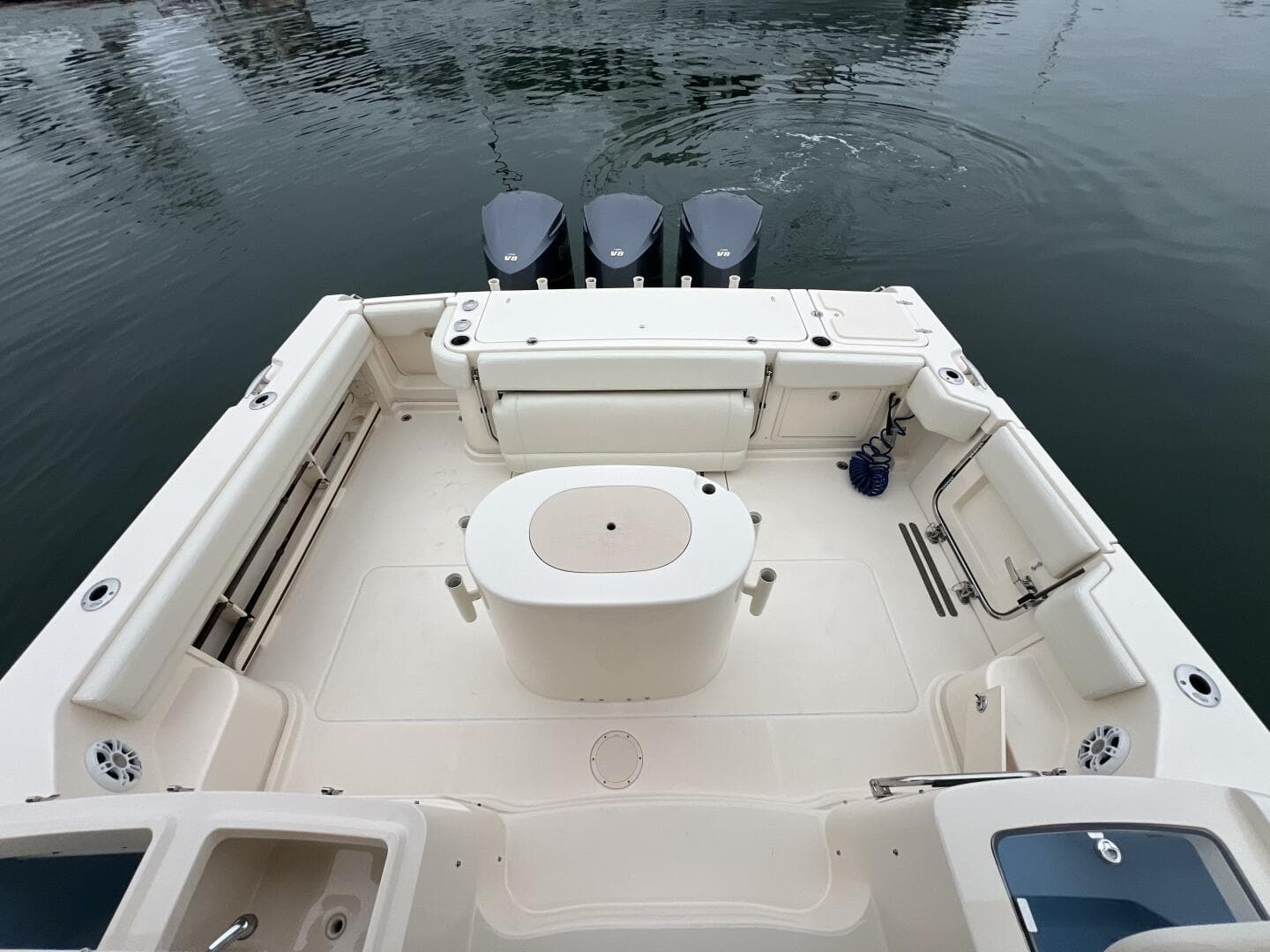 2018 Grady-White 370 Express — photo 4