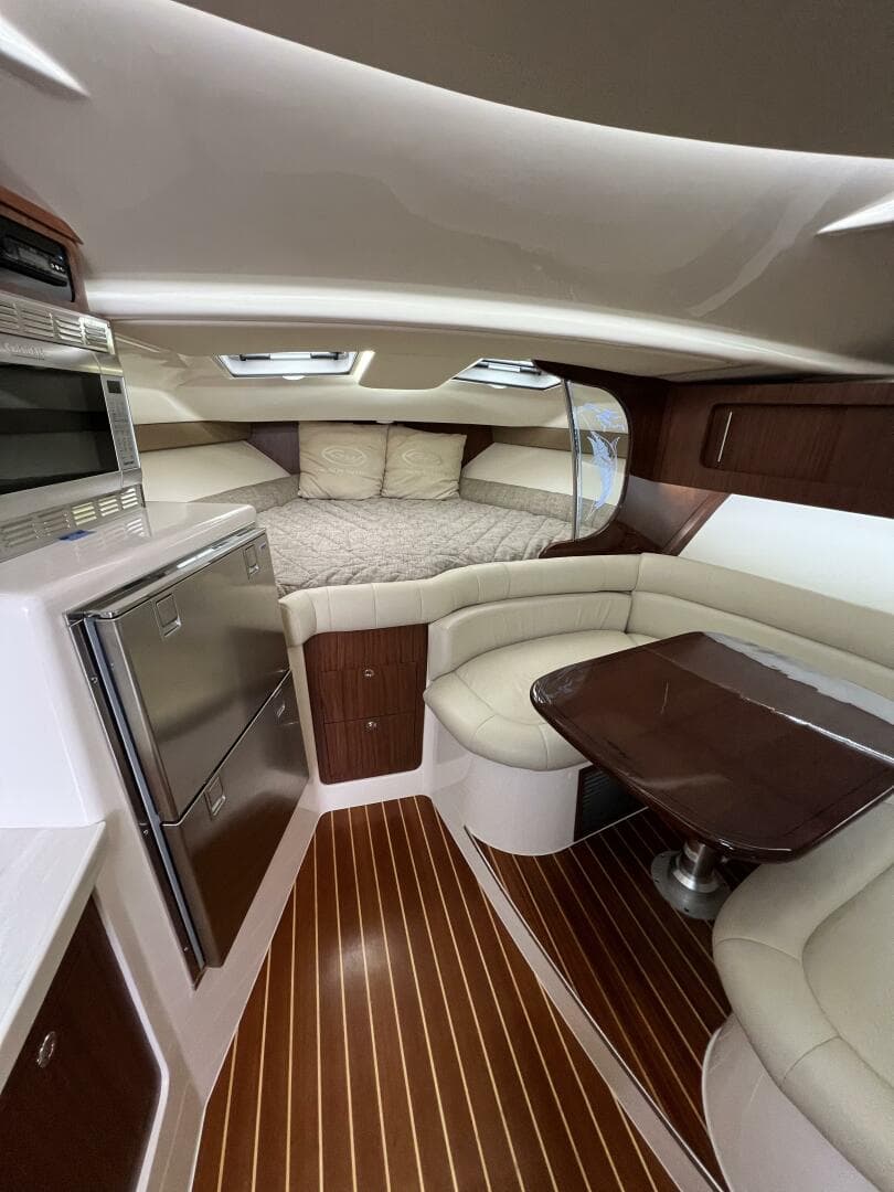 2018 Grady-White 370 Express — photo 3