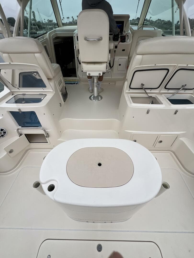 2018 Grady-White 370 Express — photo 20