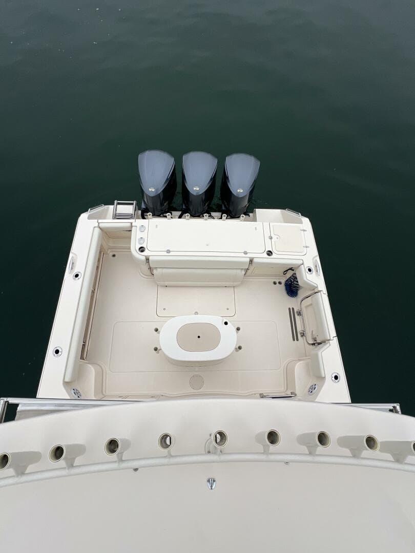 2018 Grady-White 370 Express — photo 30