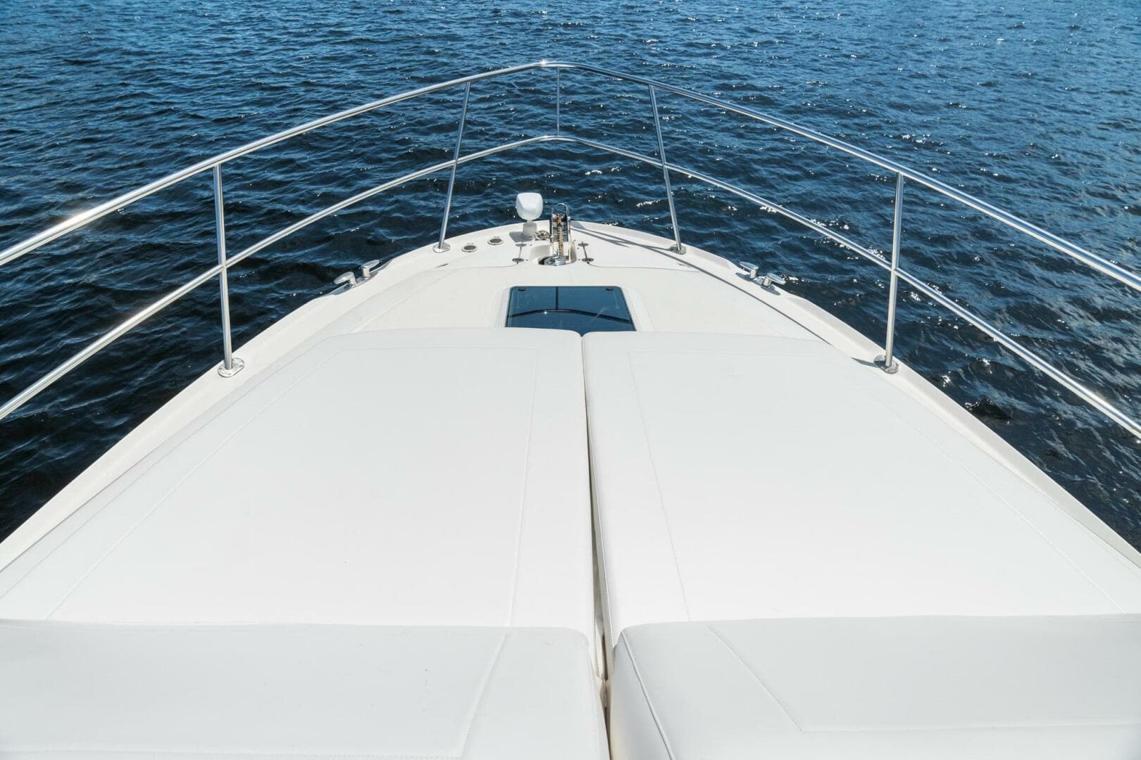 2001 Sea Ray 540 Cockpit — photo 9