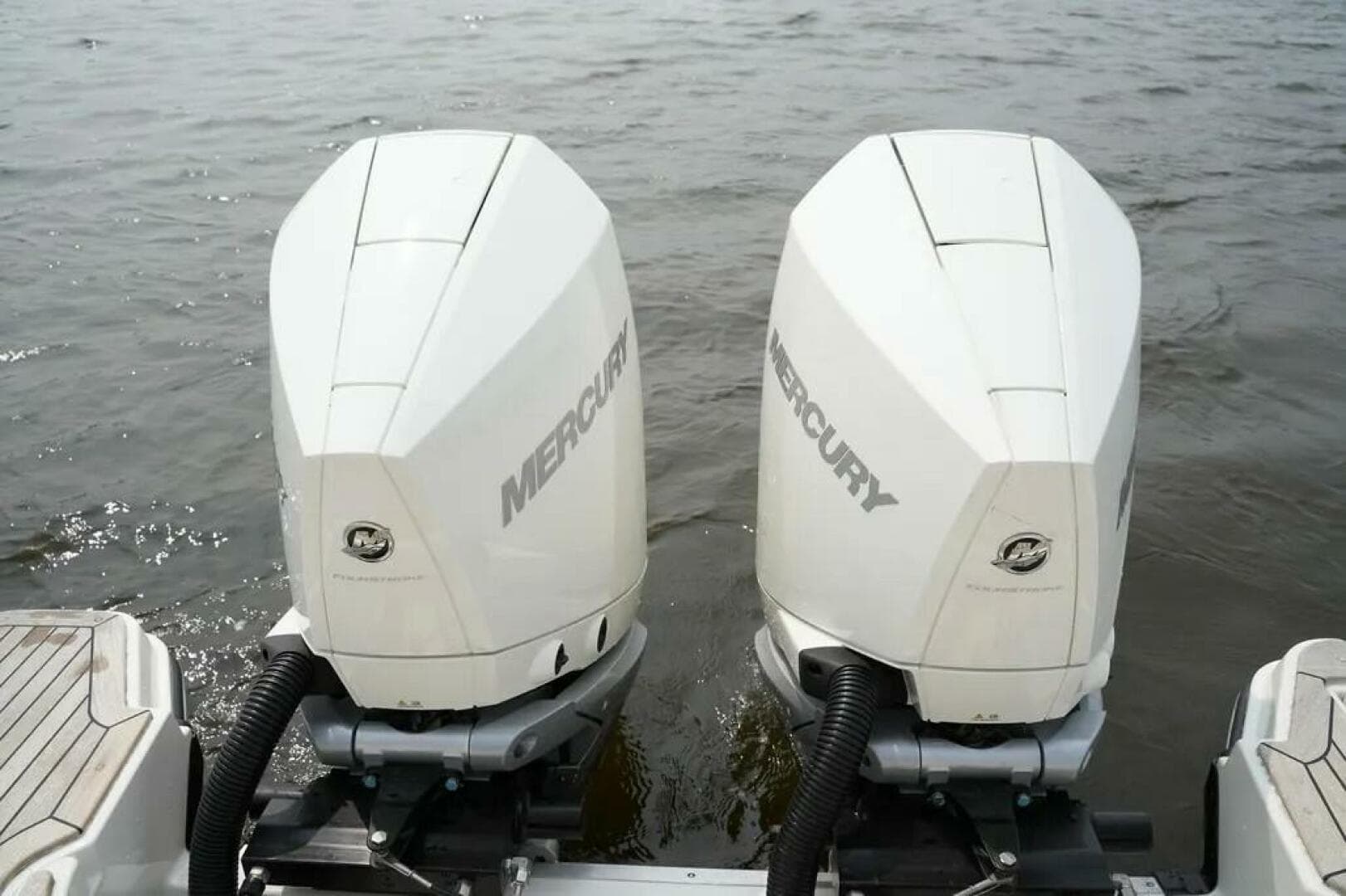 2023 Sea Ray Slx 310 Outboard — photo 5