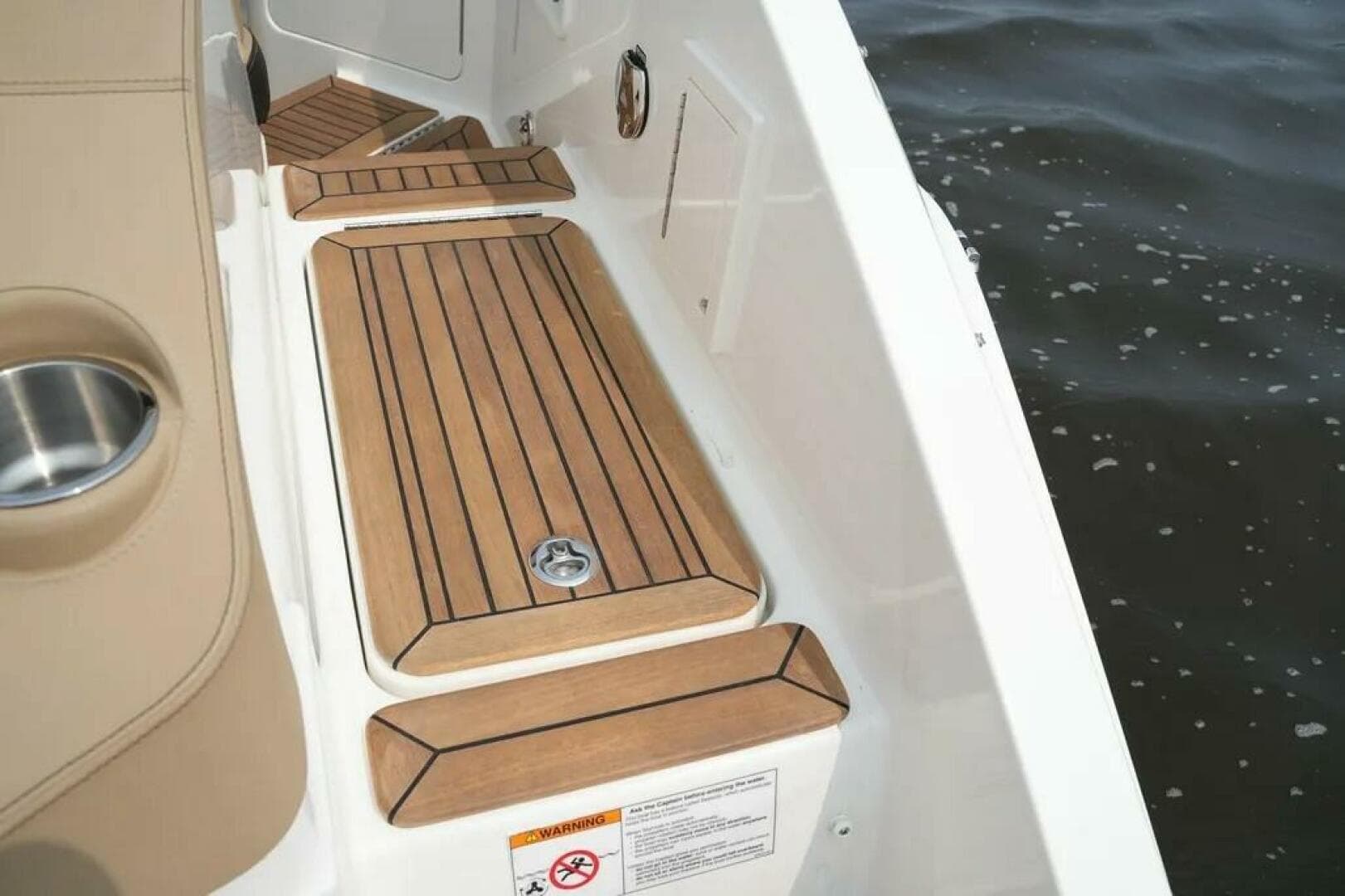 2023 Sea Ray Slx 310 Outboard — photo 6
