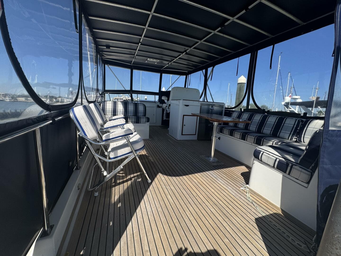 1997 Grand Banks Europa 46 — photo 34