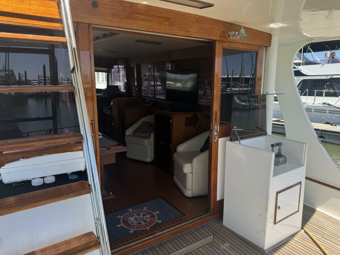 1997 Grand Banks Europa 46 — photo 24