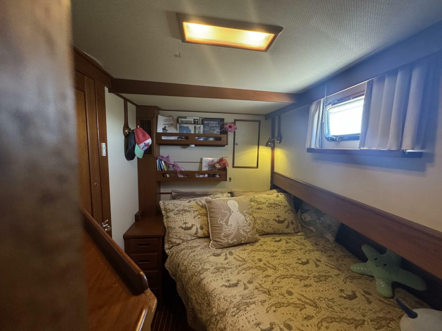 1997 Grand Banks Europa 46 — photo 70