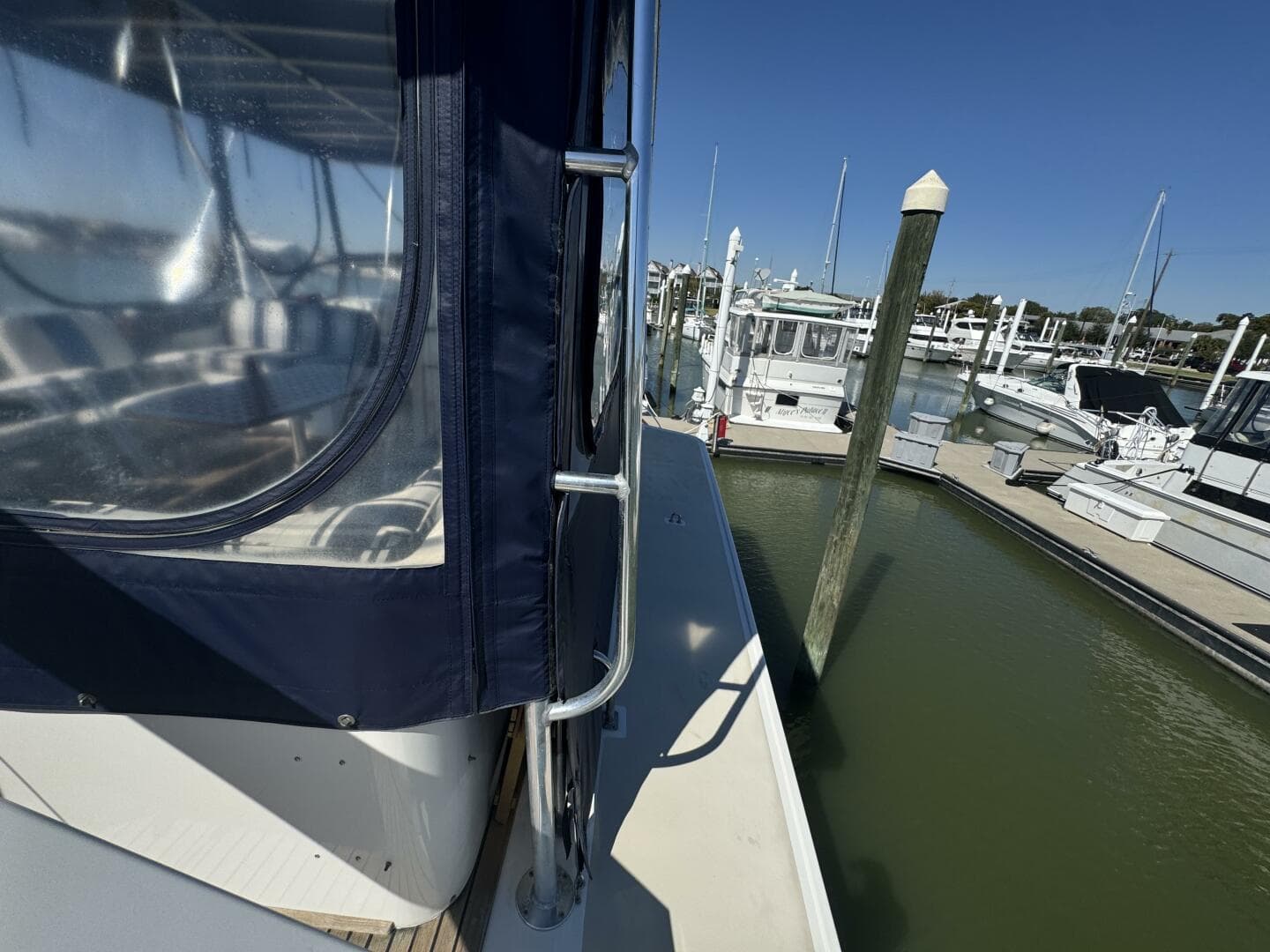 1997 Grand Banks Europa 46 — photo 36