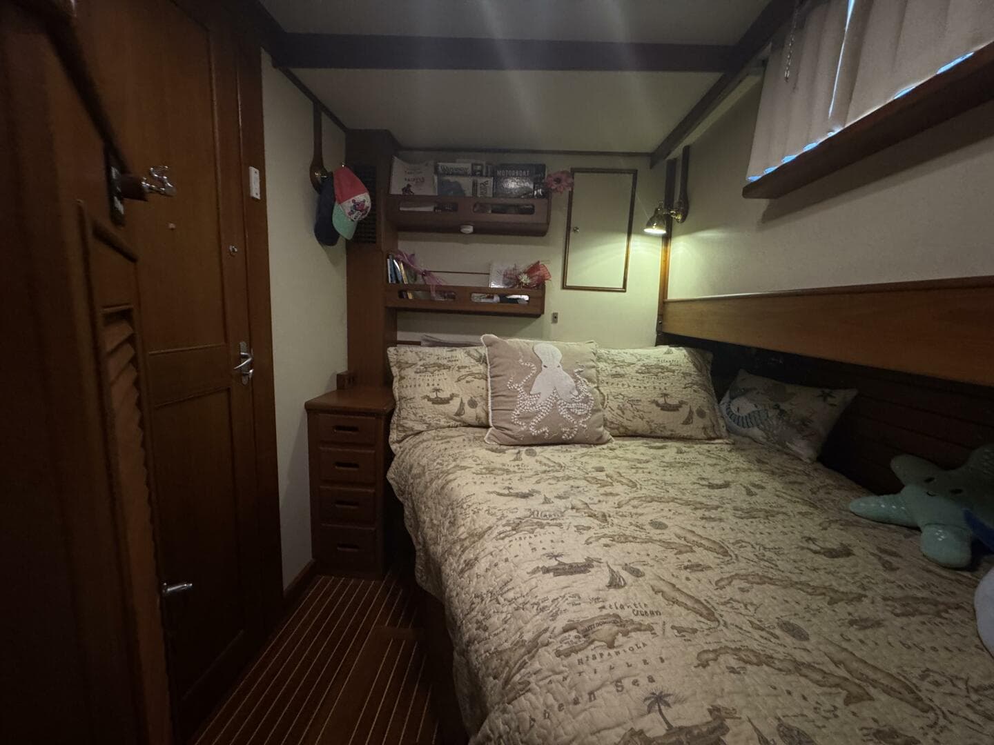 1997 Grand Banks Europa 46 — photo 71