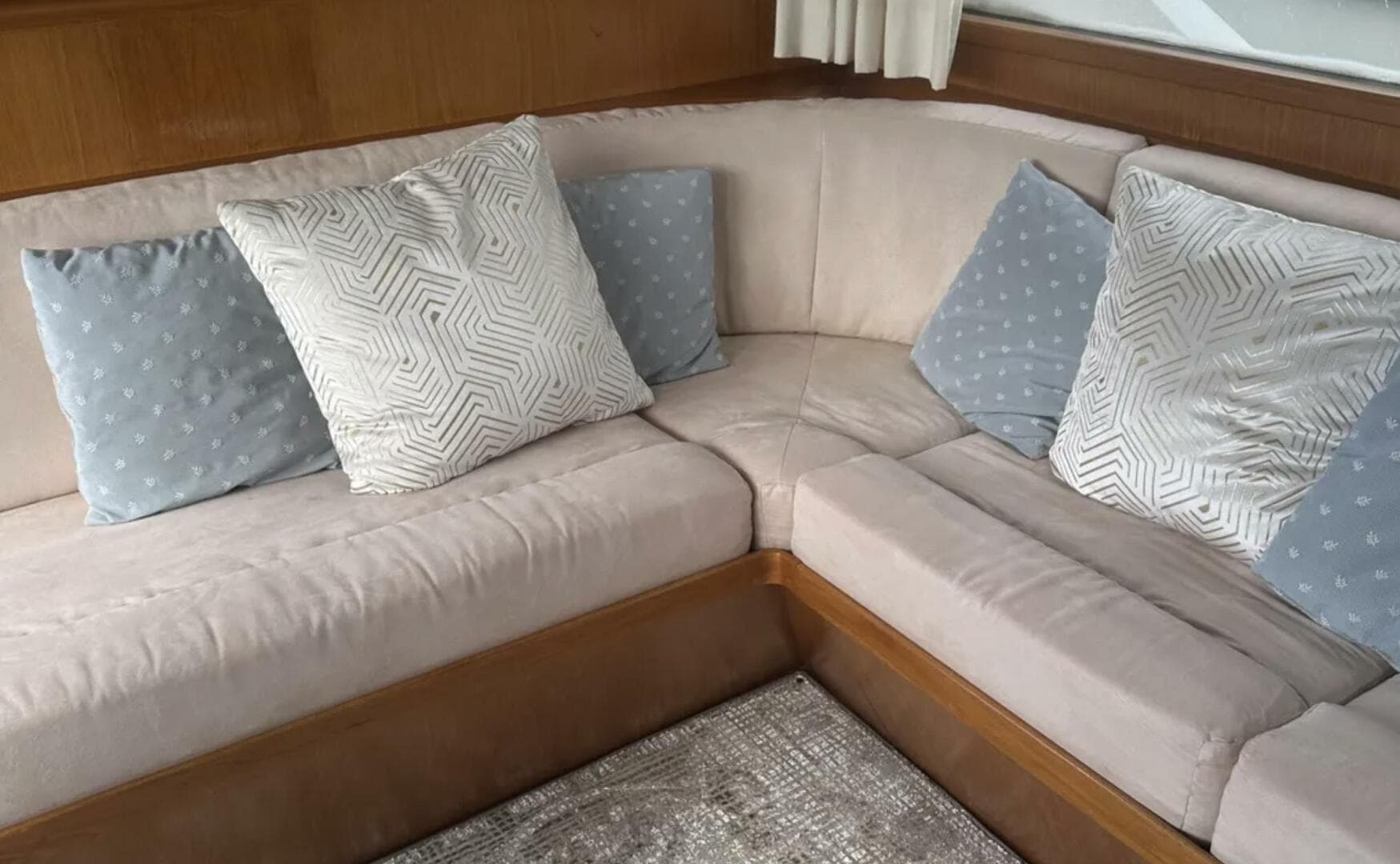 1988 Ocean Alexander 42 Aft Cabin — photo 7