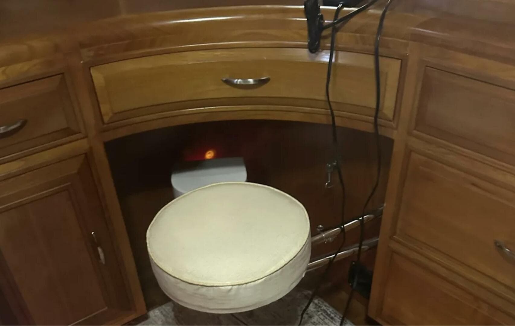 1988 Ocean Alexander 42 Aft Cabin — photo 13