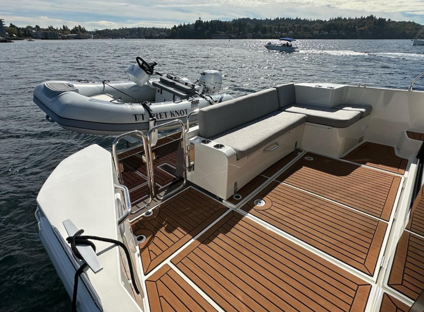 2024 Beneteau Swift Trawler 41 Sedan — photo 13