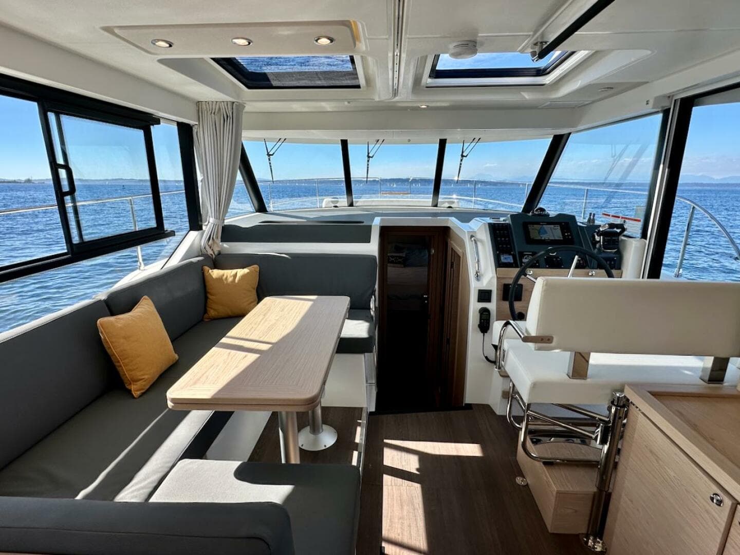 2024 Beneteau Swift Trawler 41 Sedan — photo 41