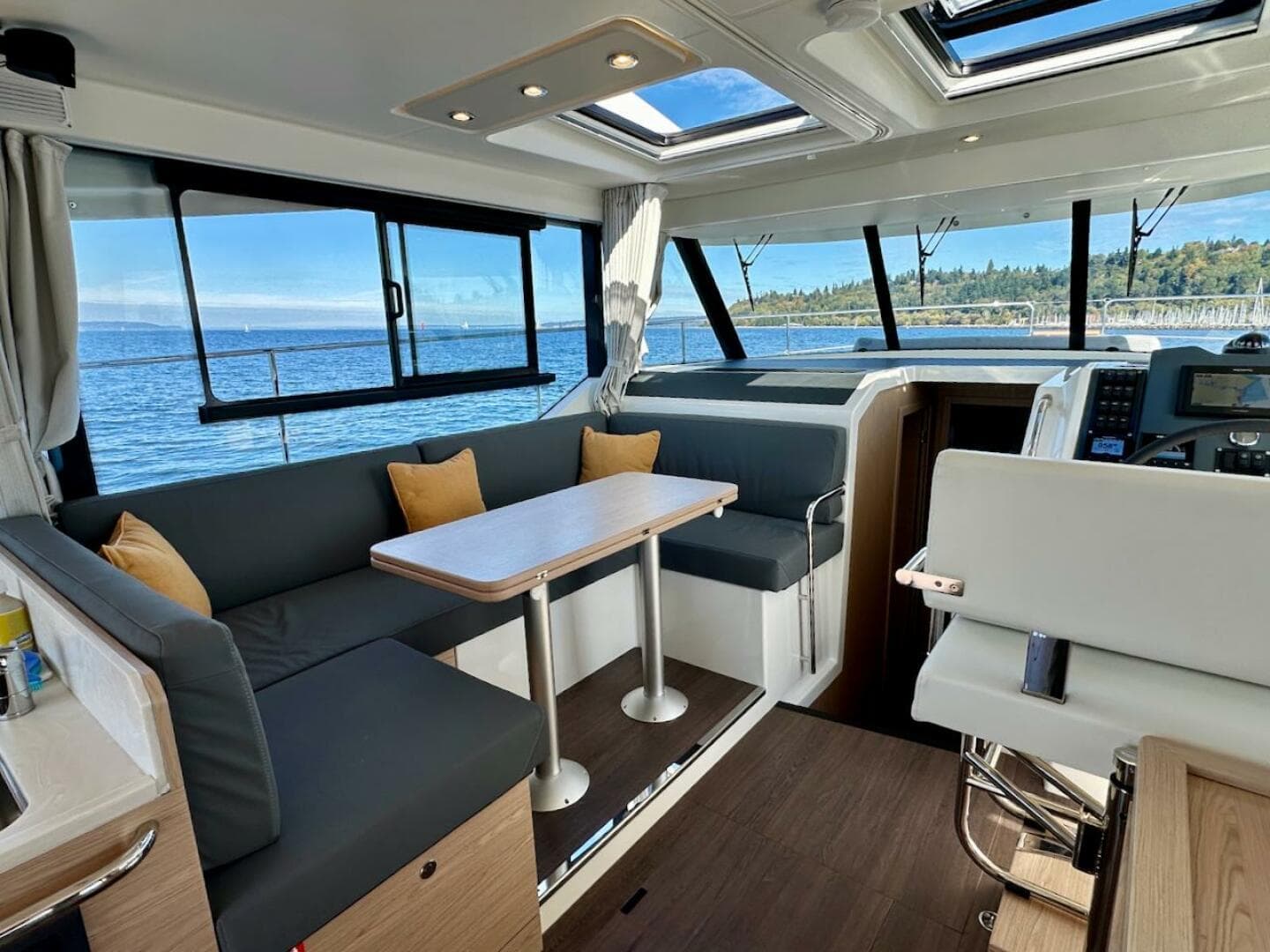 2024 Beneteau Swift Trawler 41 Sedan — photo 43