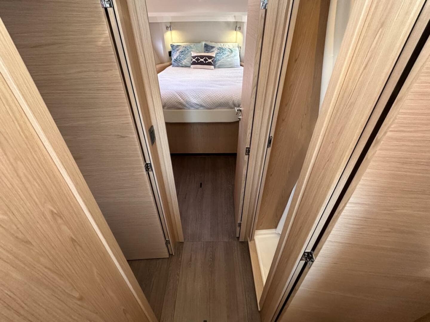 2024 Beneteau Swift Trawler 41 Sedan — photo 54