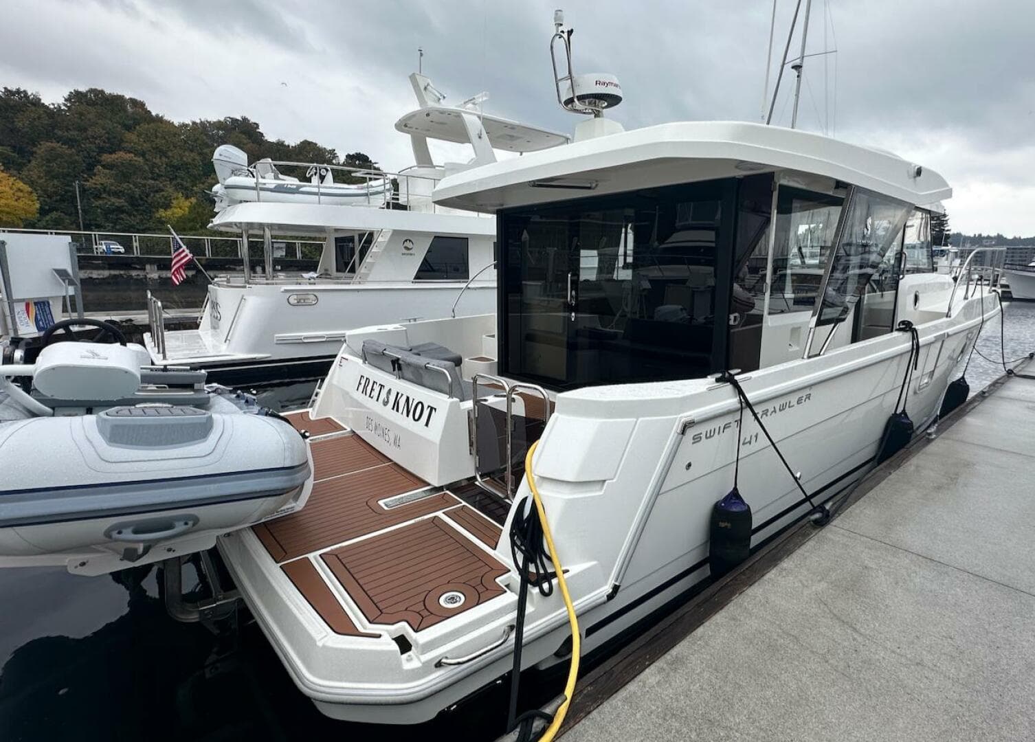 2024 Beneteau Swift Trawler 41 Sedan — photo 12