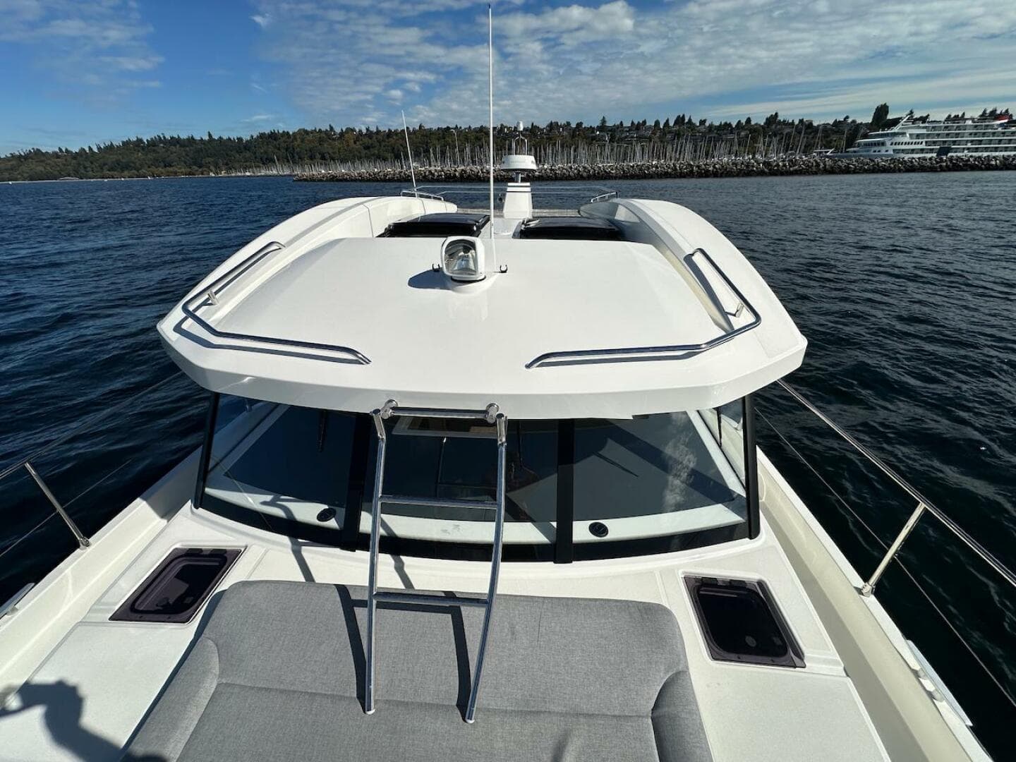 2024 Beneteau Swift Trawler 41 Sedan — photo 26