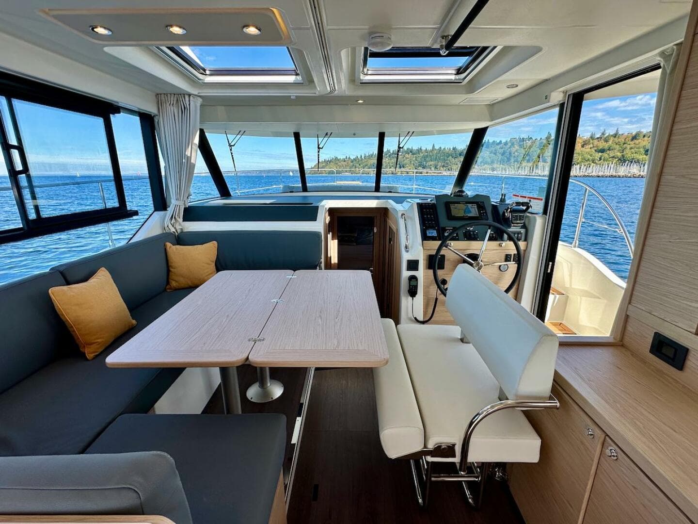 2024 Beneteau Swift Trawler 41 Sedan — photo 45
