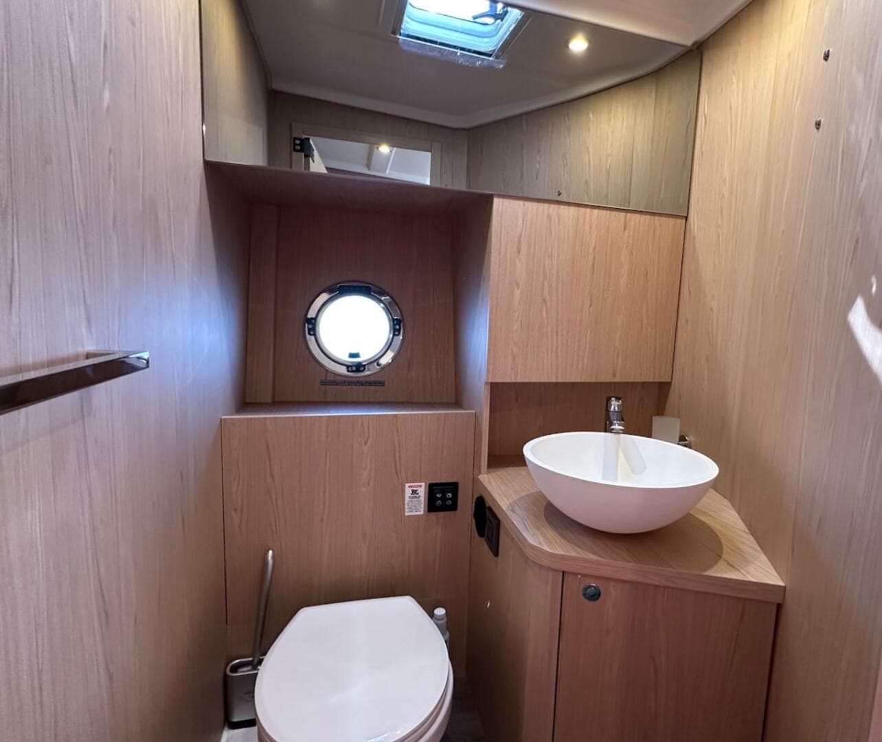 2024 Beneteau Swift Trawler 41 Sedan — photo 62