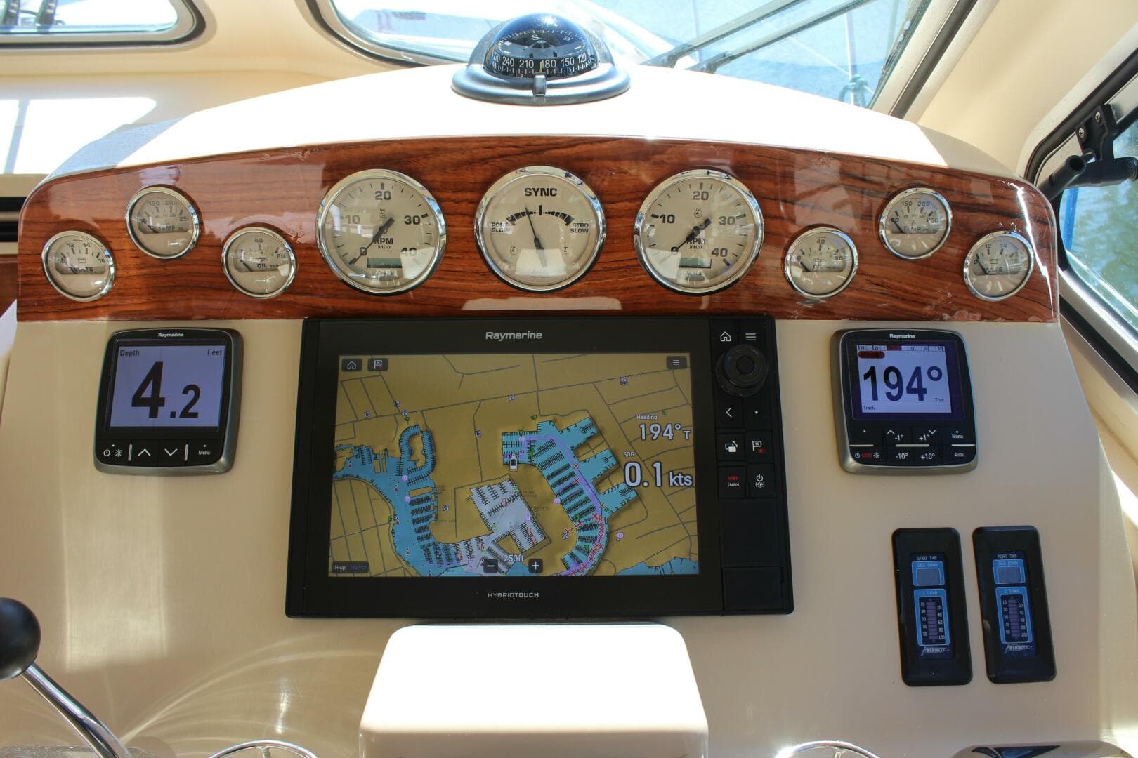 2004 Island Packet 360 Hardtop Express Cruiser — photo 10