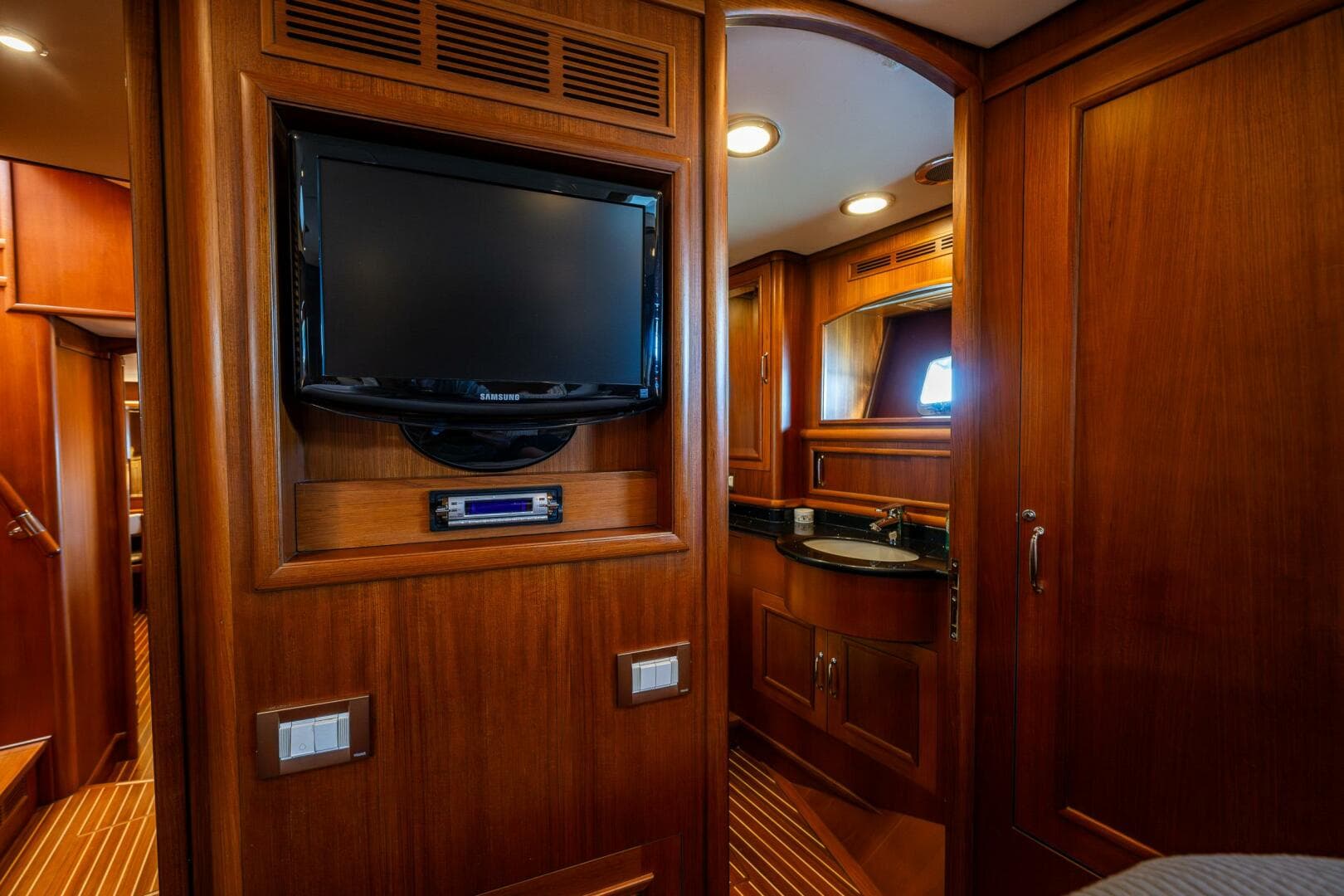 2007 Grand Banks 59 Aleutian Raised Pilothouse — photo 25