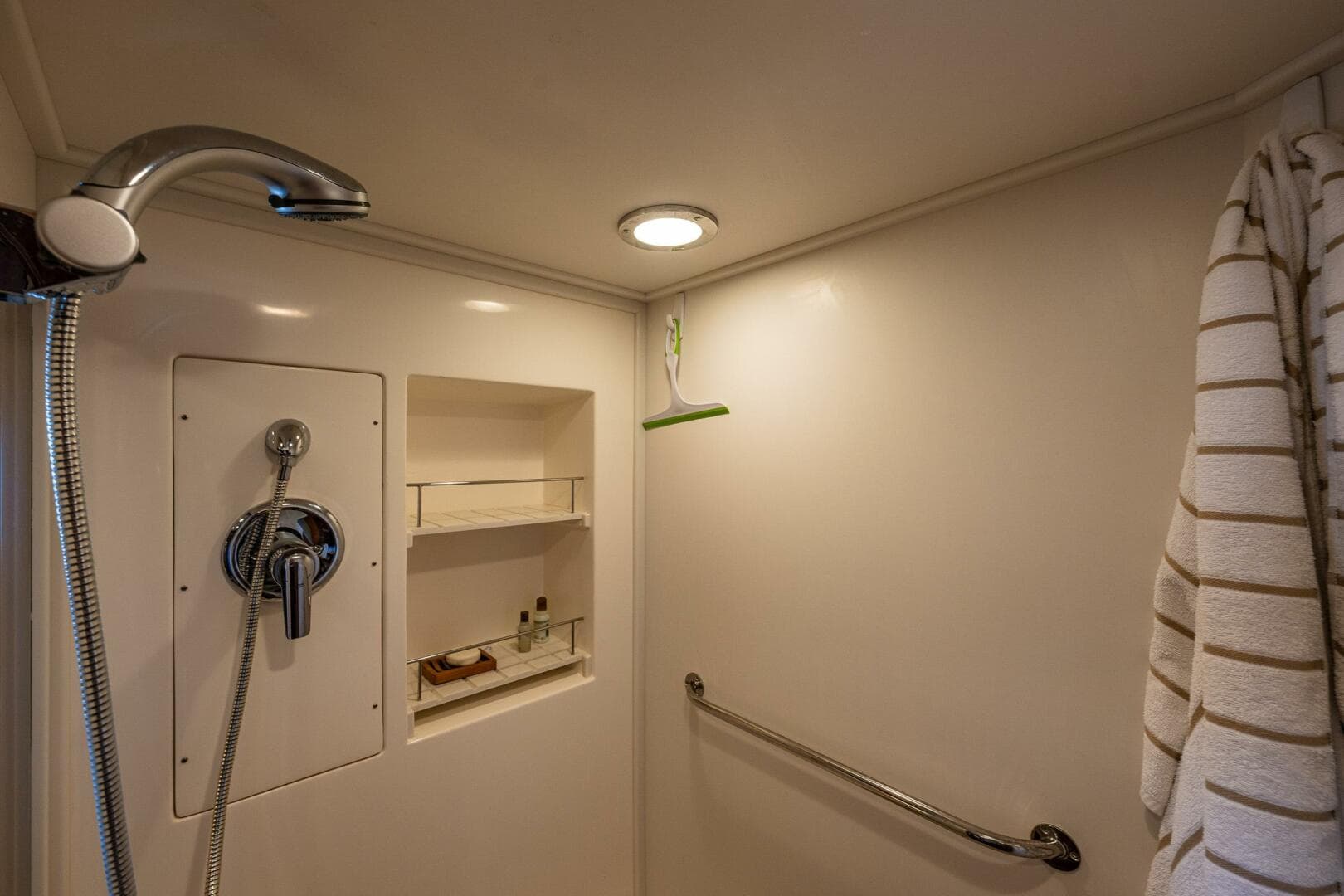 2007 Grand Banks 59 Aleutian Raised Pilothouse — photo 22