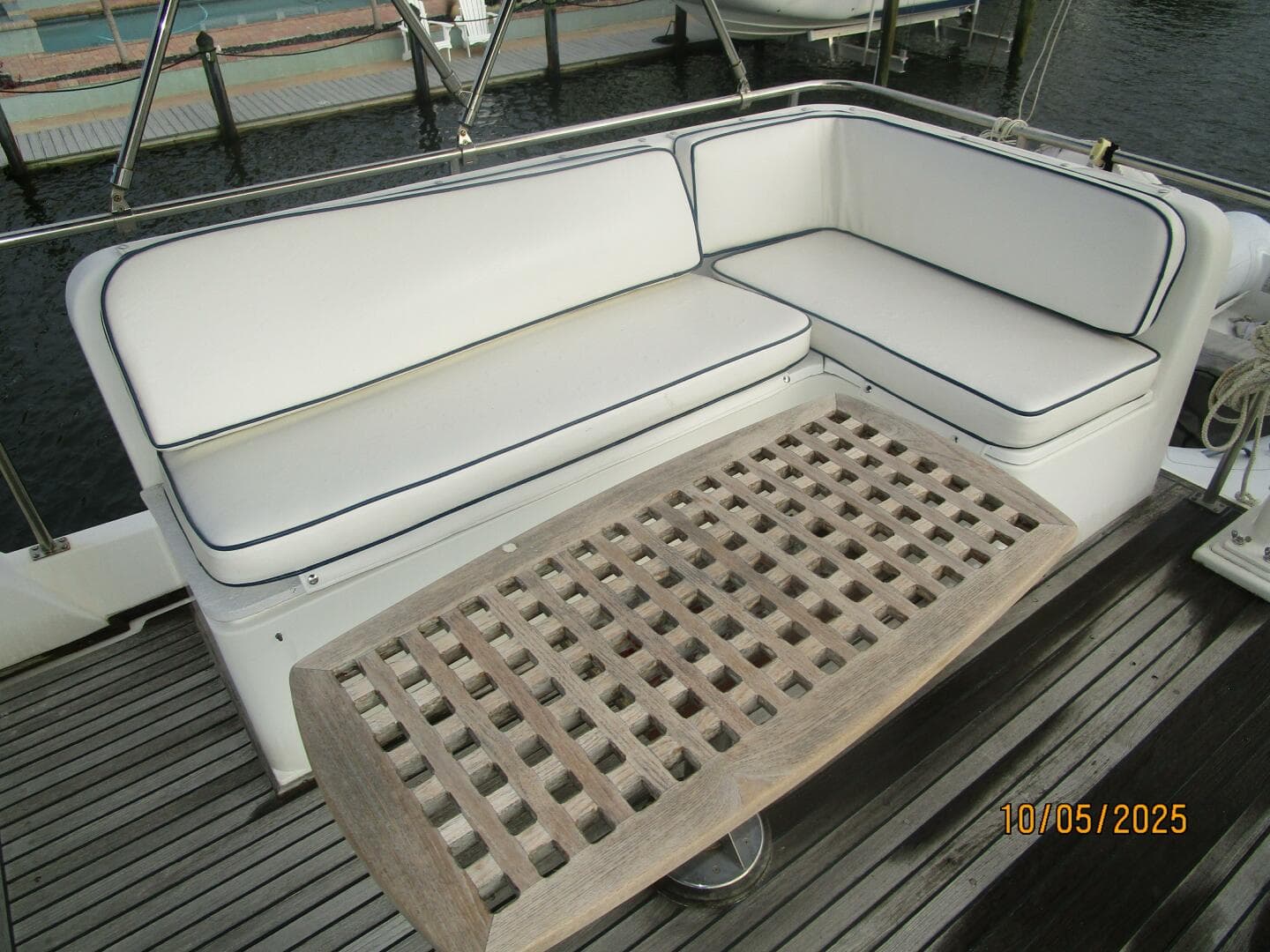 1995 Grand Banks Classic — photo 26