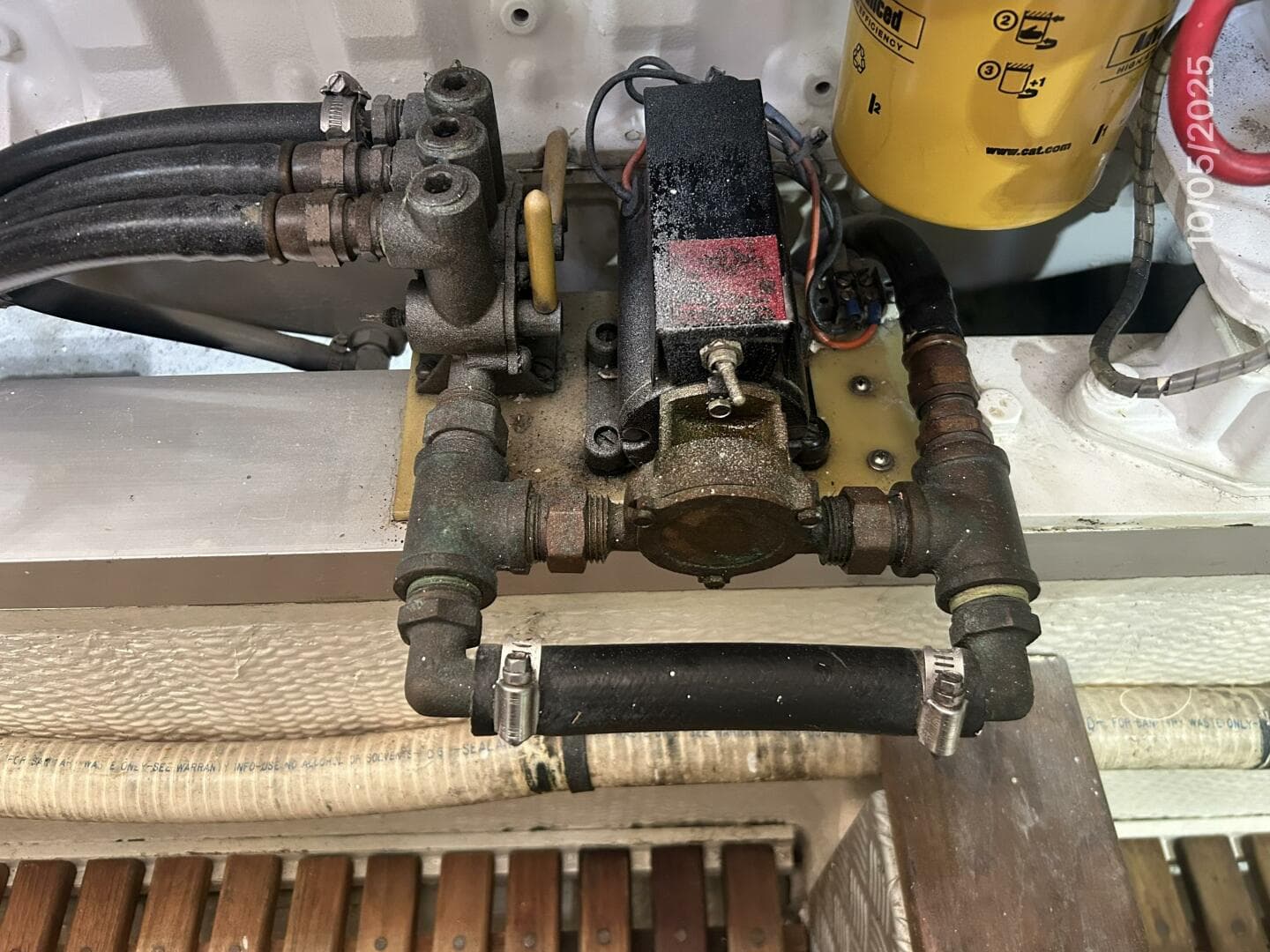 1995 Grand Banks Classic — photo 75