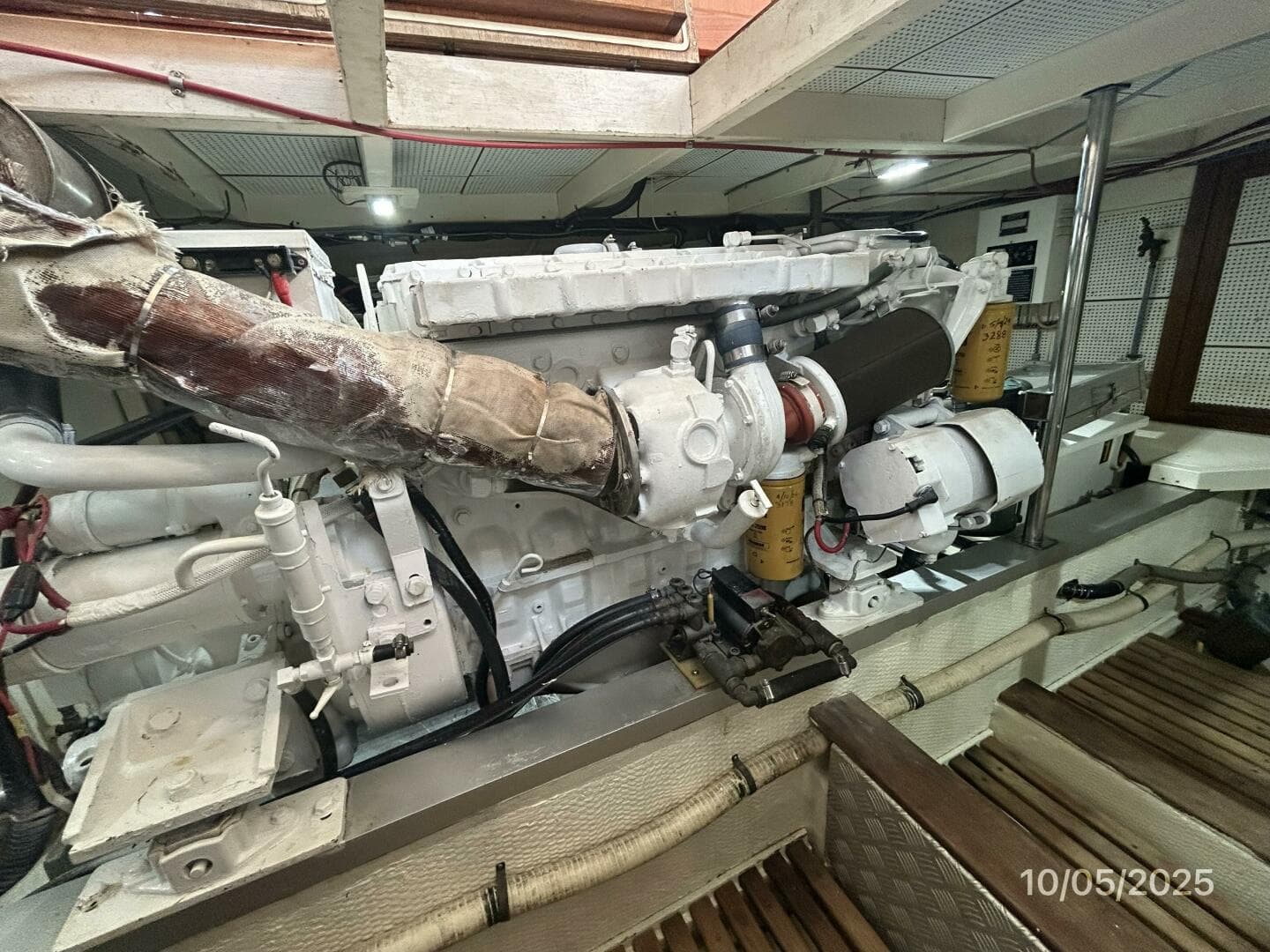 1995 Grand Banks Classic — photo 68