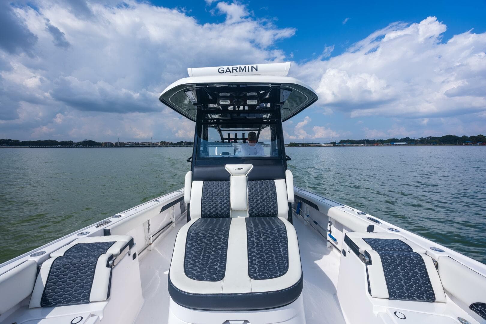 2024 Tidewater 3100 Carolina Bay — photo 3