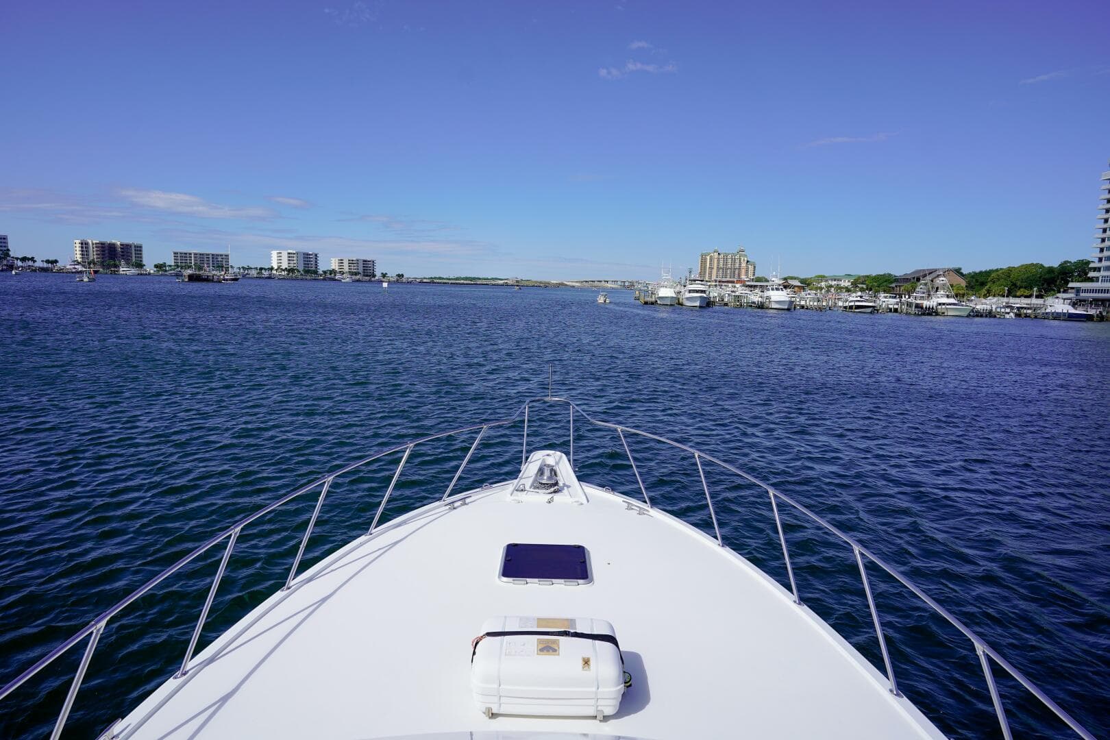 1994 Hatteras 46 Convertible — photo 31