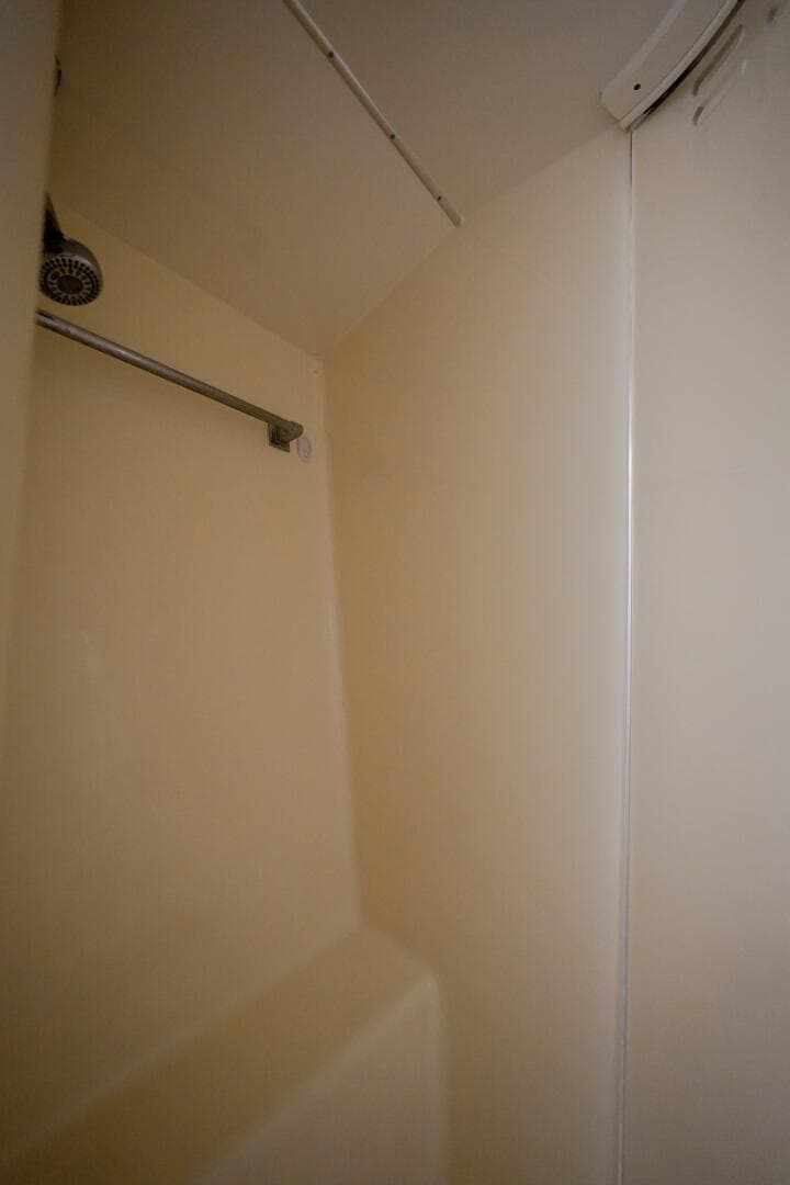 1994 Hatteras 46 Convertible — photo 21