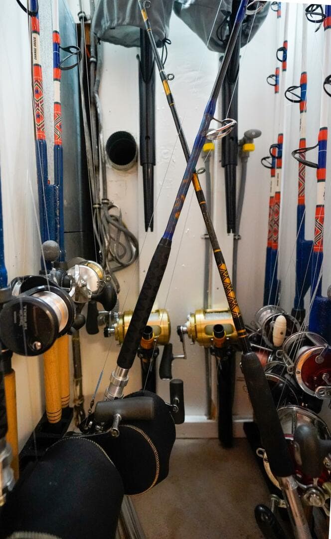 1994 Hatteras 46 Convertible — photo 23