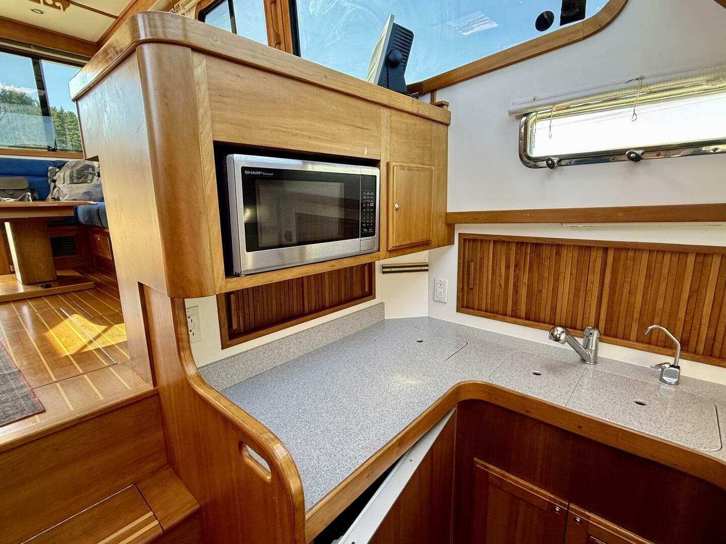 2006 Sabre 42 Sedan — photo 37