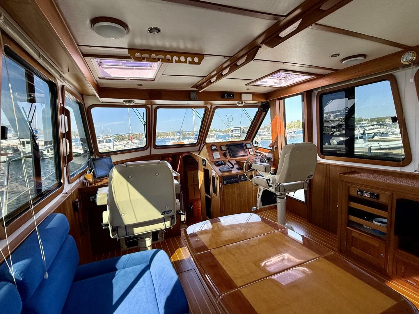 2006 Sabre 42 Sedan — photo 46