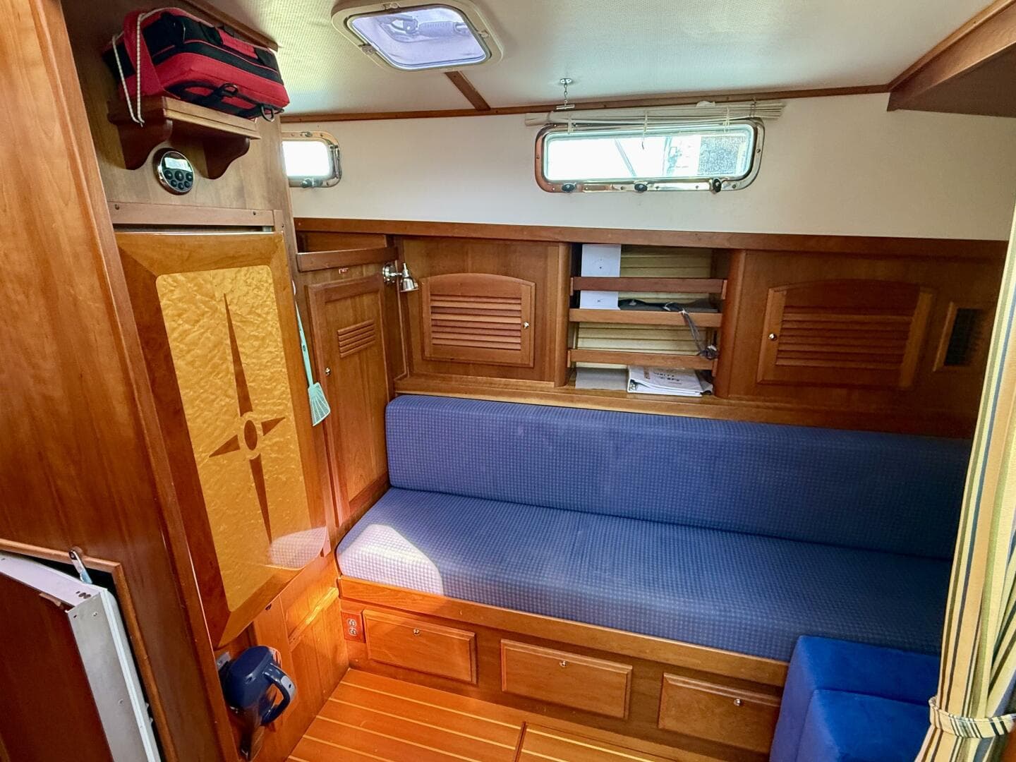 2006 Sabre 42 Sedan — photo 35