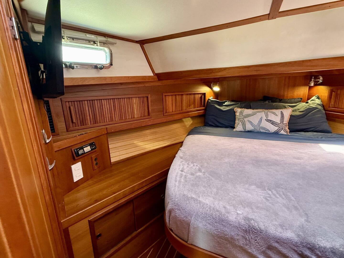 2006 Sabre 42 Sedan — photo 27