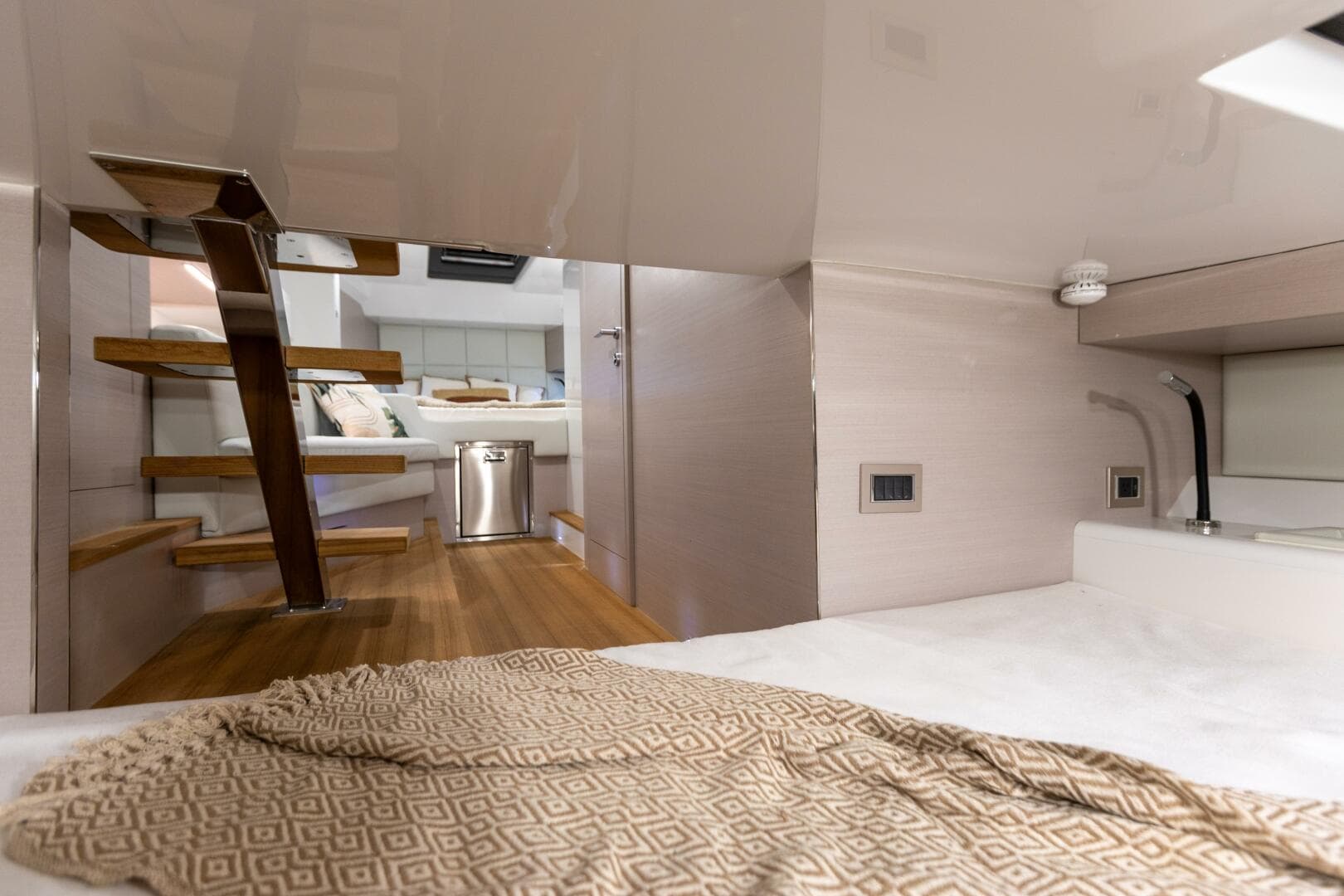 2025 Sacs Rebel 47 — photo 16