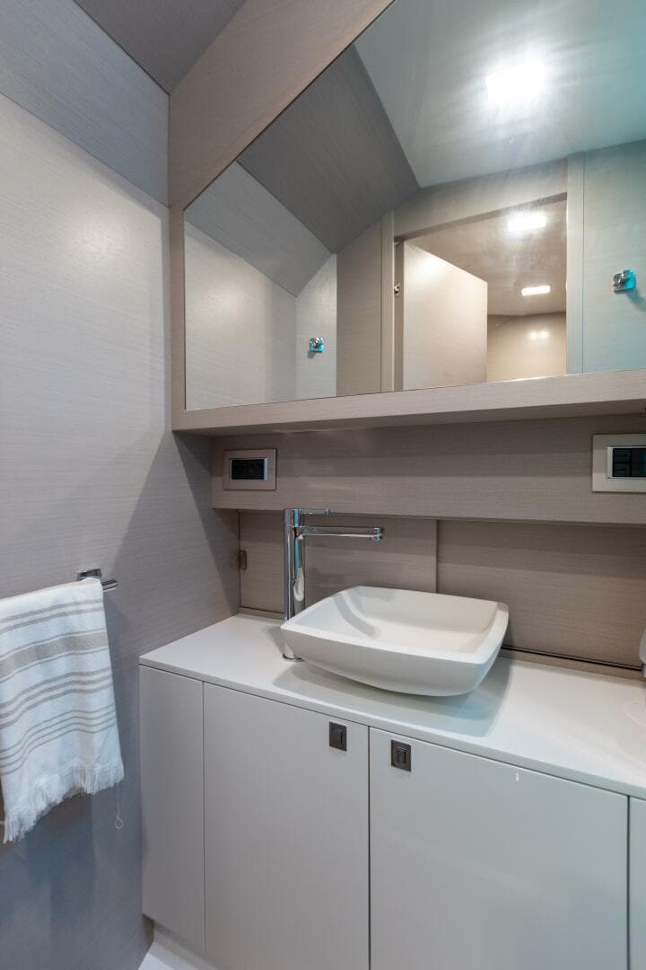 2025 Sacs Rebel 47 — photo 14