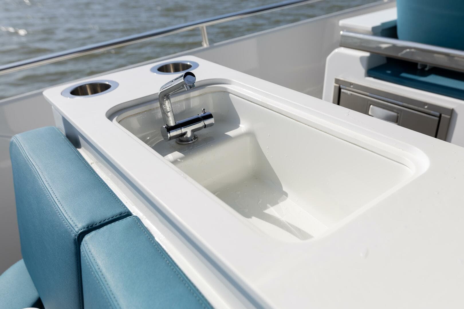 2025 Sacs Rebel 47 — photo 27