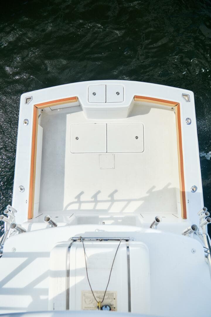 2003 Egg Harbor Predator Express — photo 7