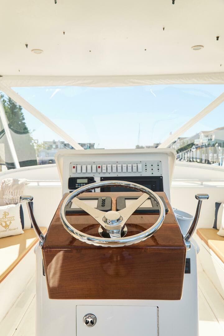 2003 Egg Harbor Predator Express — photo 9