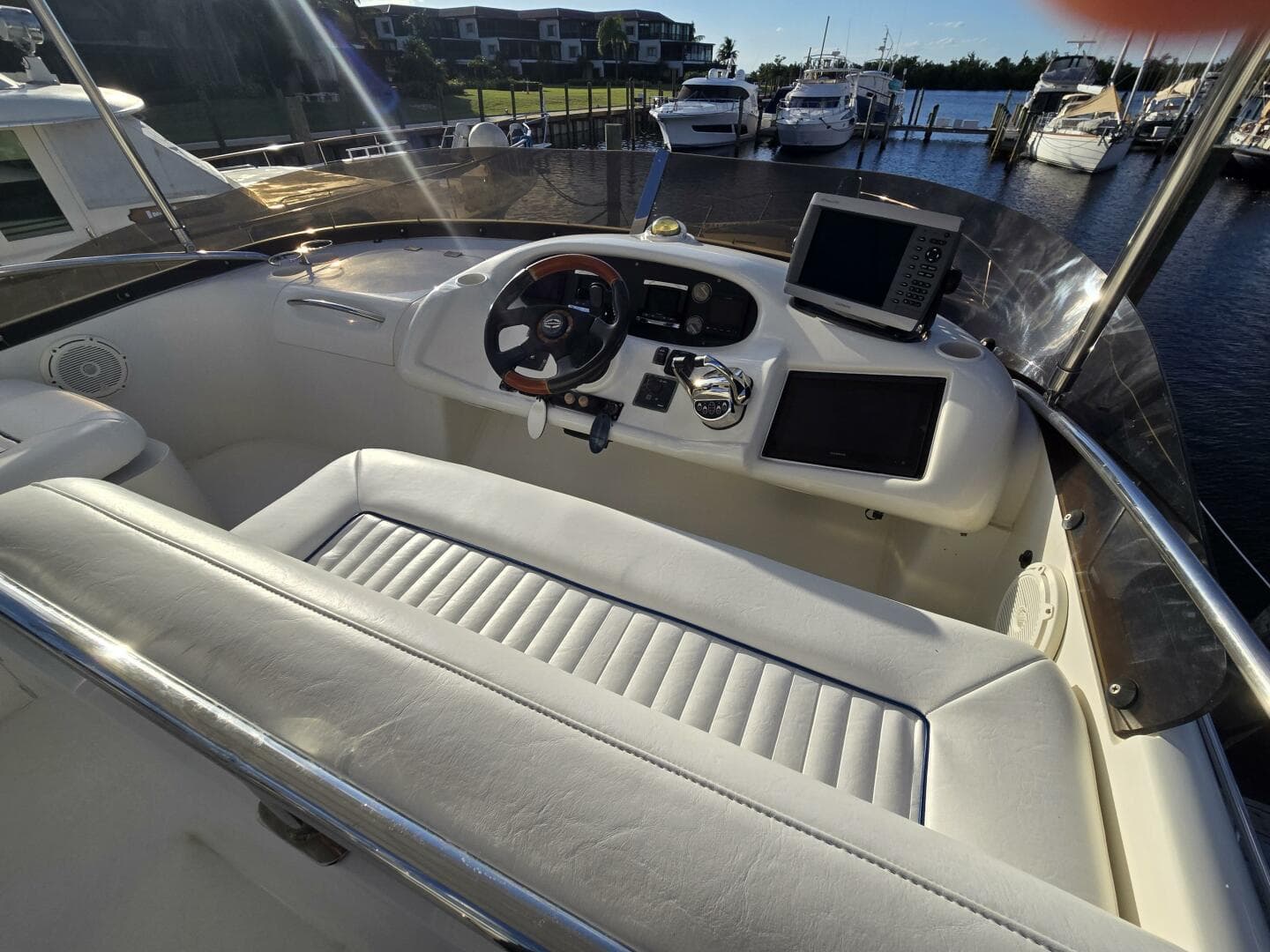 1997 Sunseeker Manhattan 48 — photo 13