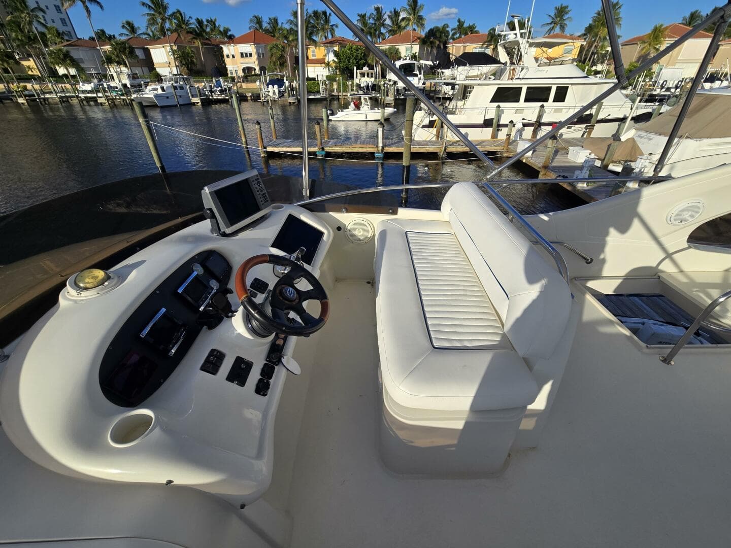 1997 Sunseeker Manhattan 48 — photo 12