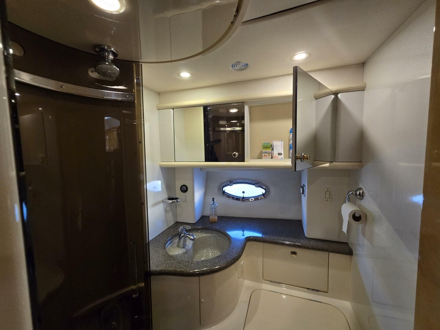 1997 Sunseeker Manhattan 48 — photo 38