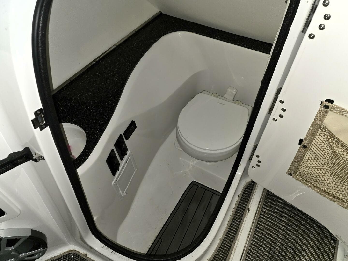 2018 Bryant Potenza — photo 9