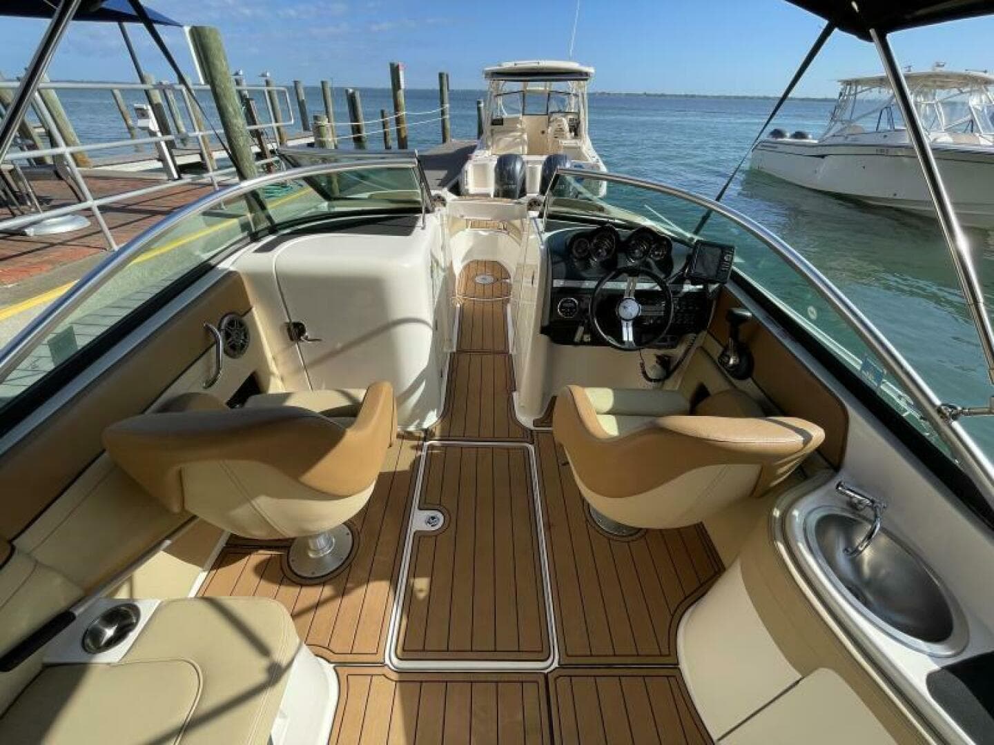 2014 Sea Ray 260 Sundeck — photo 9
