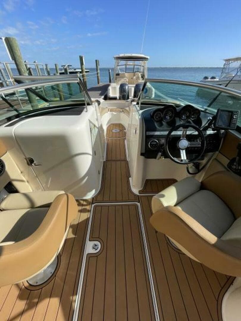 2014 Sea Ray 260 Sundeck — photo 4